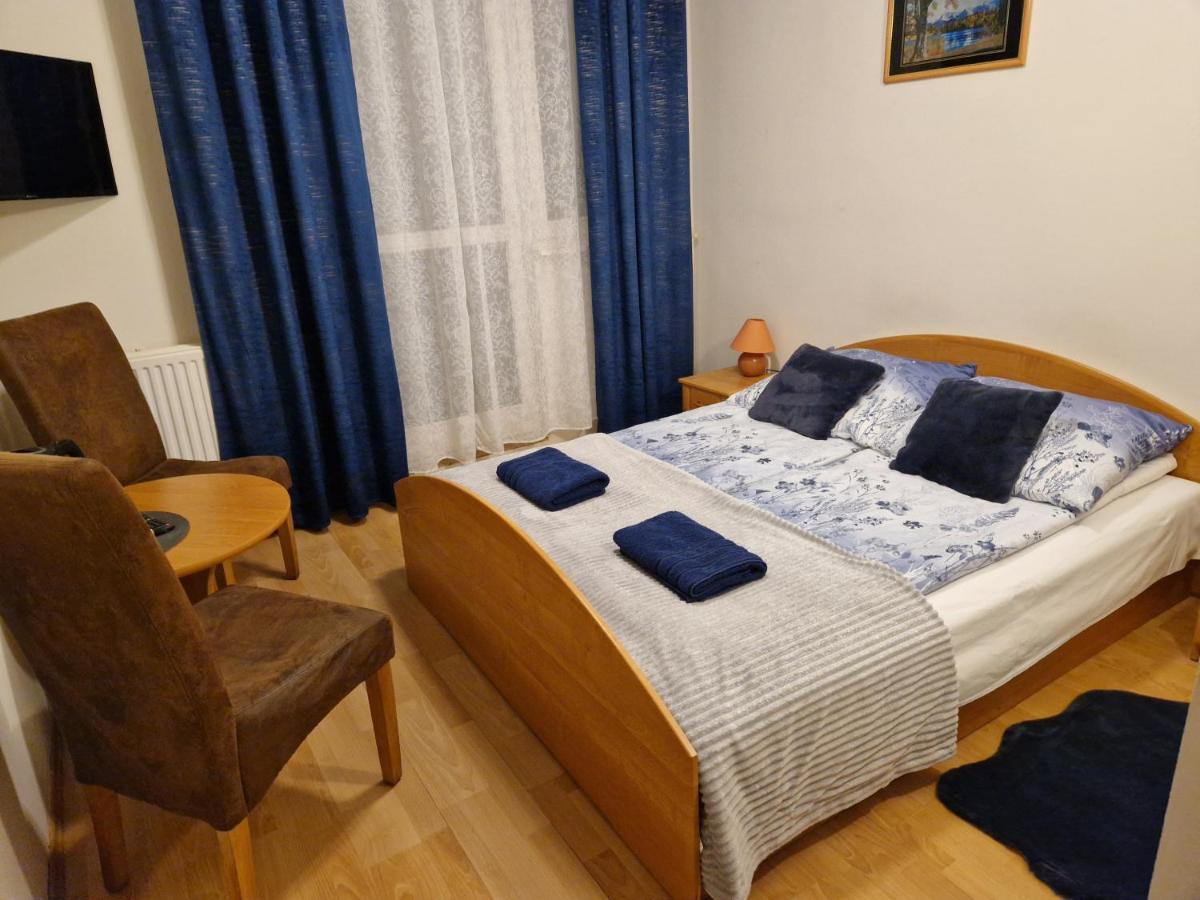 Zajazd Lesny Tuszyn Zimmer foto