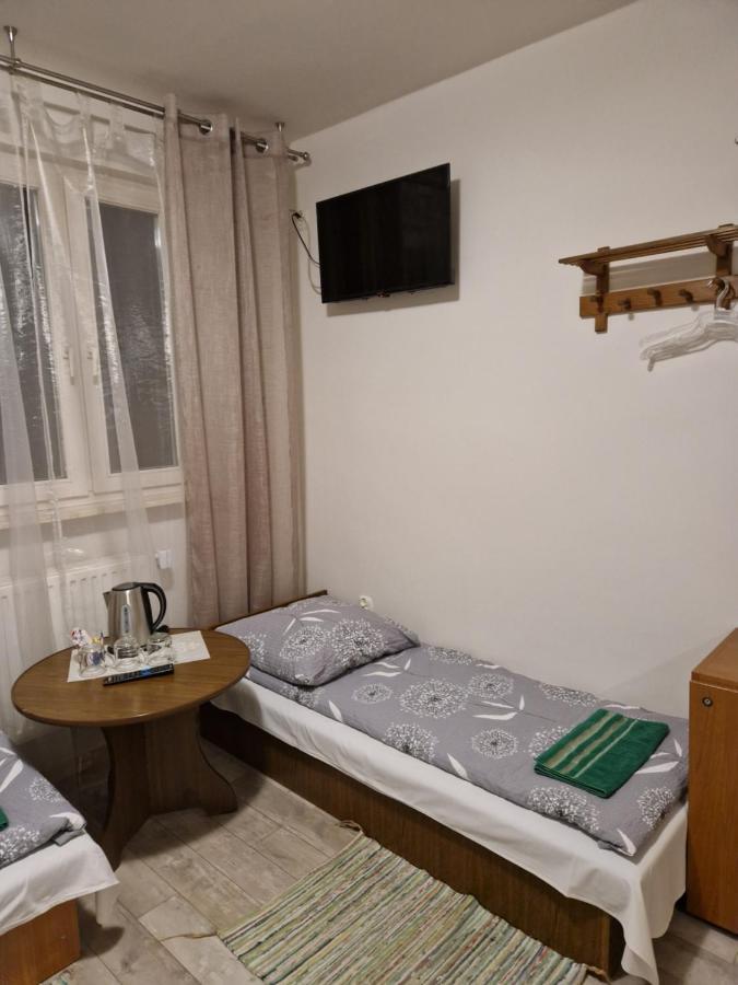 Zajazd Lesny Tuszyn Exterior foto