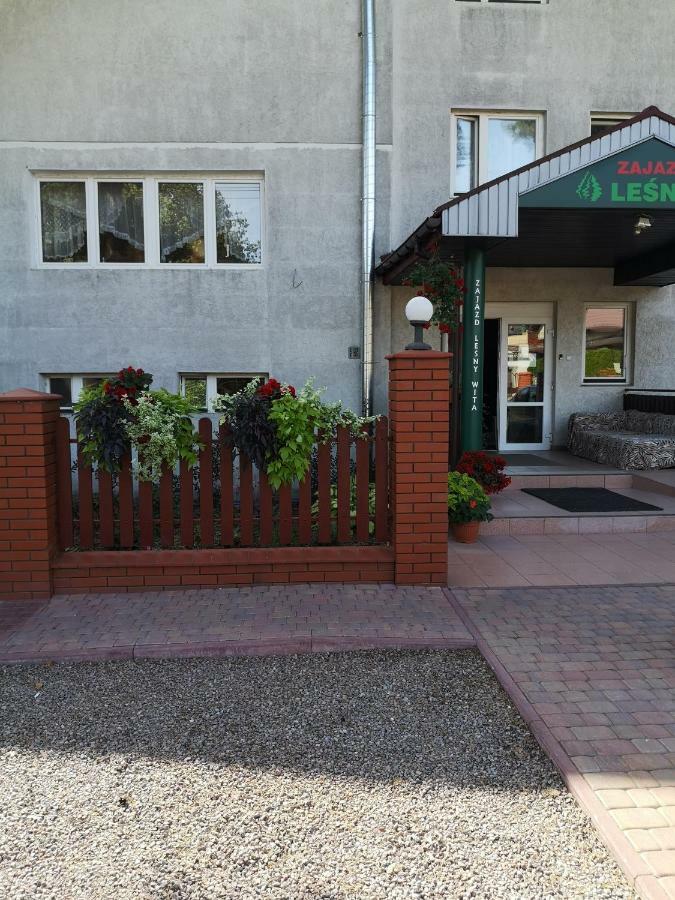 Zajazd Lesny Tuszyn Exterior foto